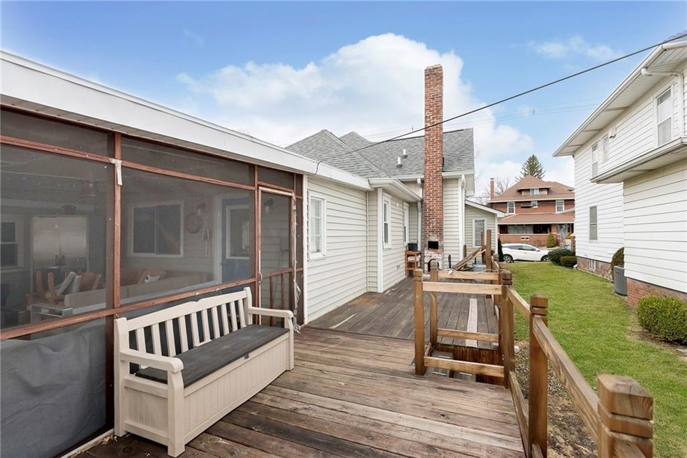 223 W Washington St, Tipton, IN 46072 - photo 1