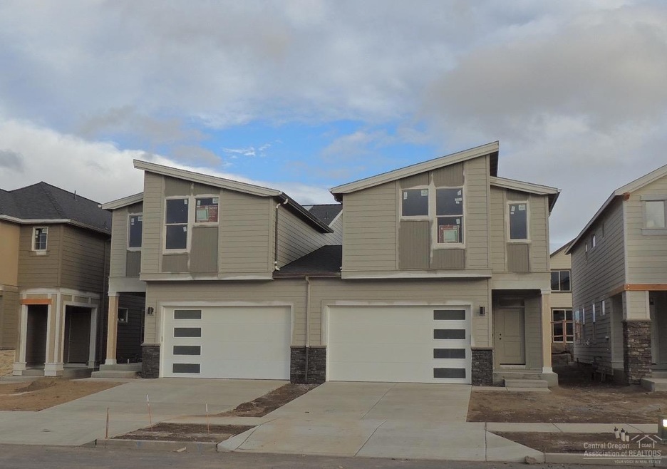 63166 NE Meridian Place, Bend, OR 97701 - photo 1