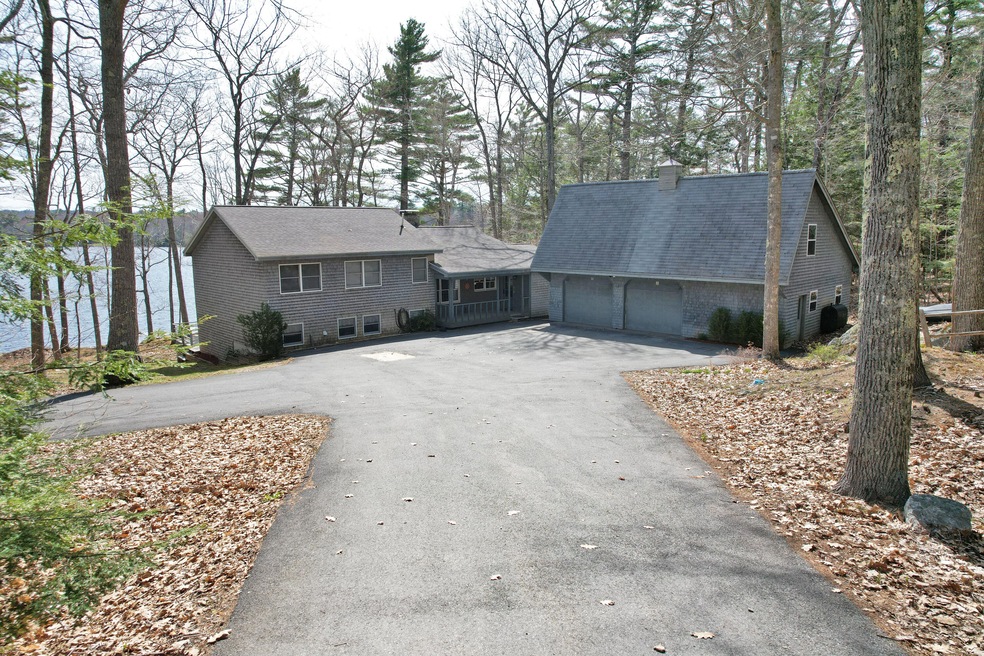 5 House-Driveway