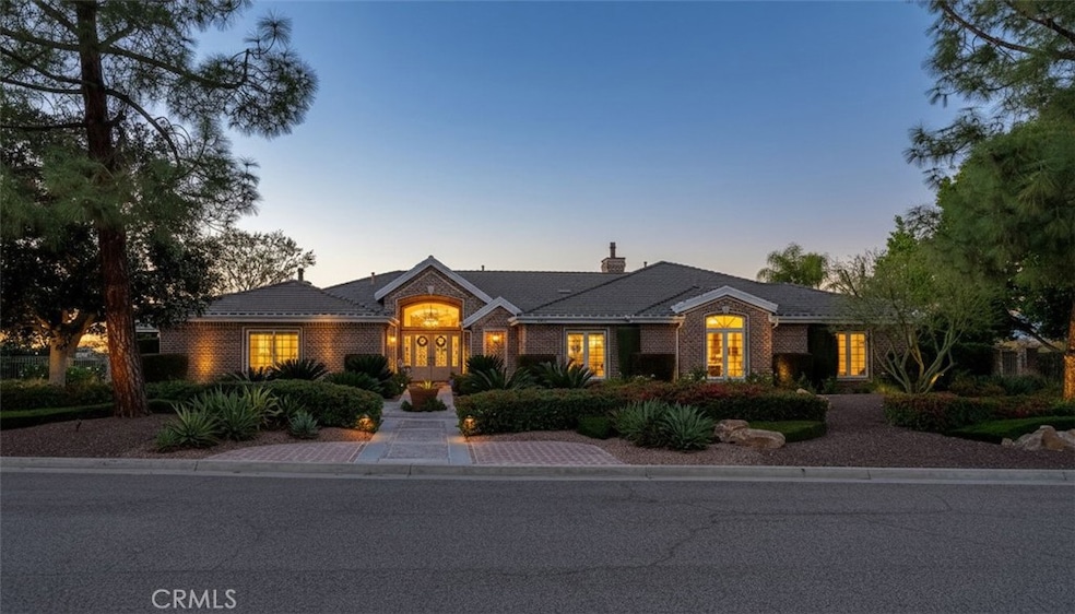 6872 Chartwell Dr, Riverside, CA 92506 - photo 1