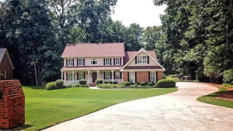 545 Saddle Crest Dr, Roswell, GA 30075 - photo 1