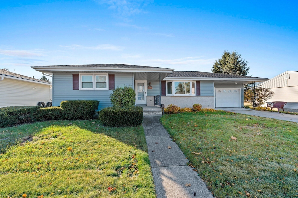 2723 42nd St, Two Rivers, WI 54241 - photo 1