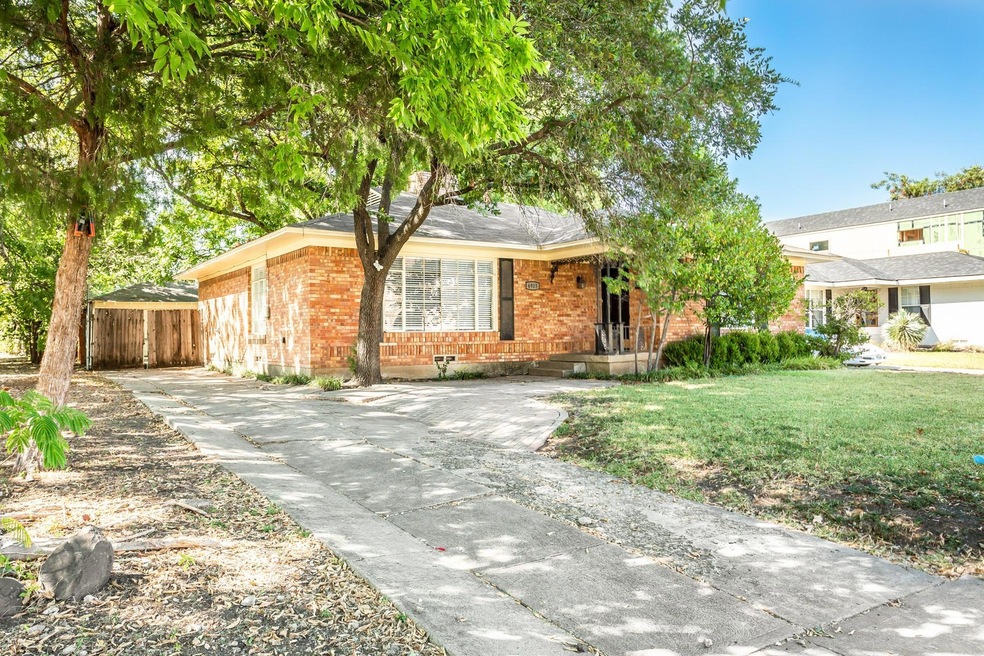 6915 Inverness Ln, Dallas, TX 75214 - photo 1