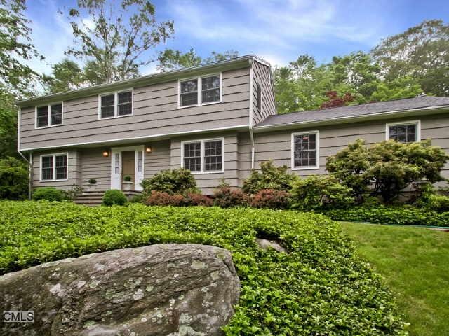 220 Linden Tree Rd, Wilton, CT 06897 - photo 1