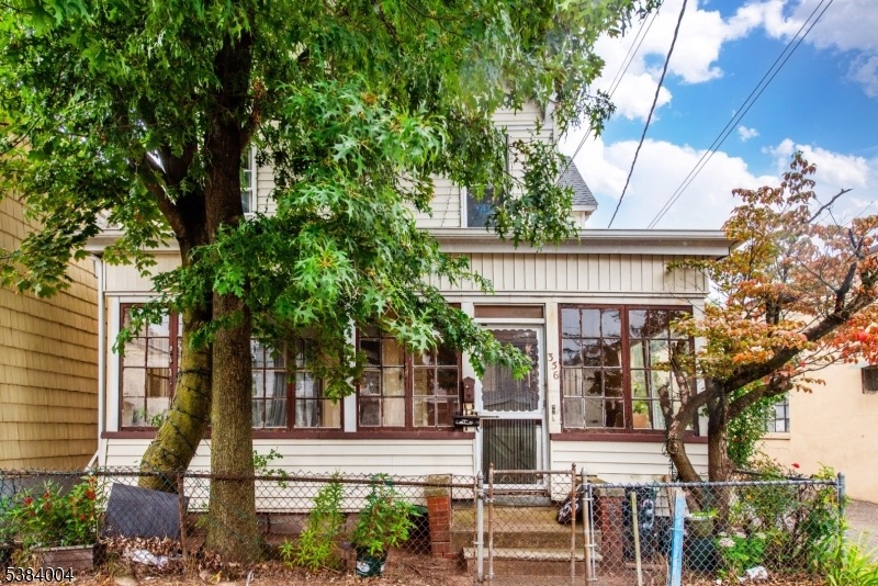 356 Henry St, Orange, NJ 07050 - photo 1