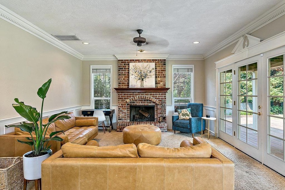 2477 Gardenbrook Ct, Medford, OR 97504 - photo 1