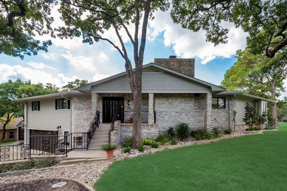 231 Cayuga Trail, Gainesville, TX 76240 - photo 1