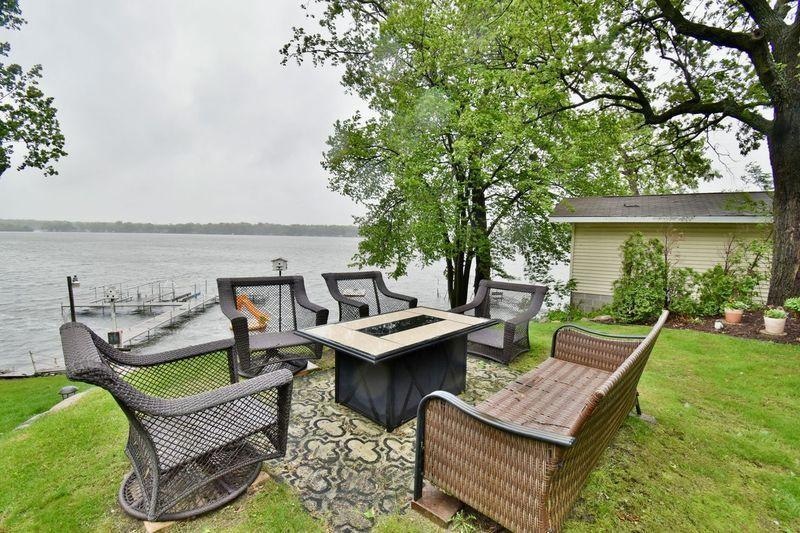 Pending $749,900
