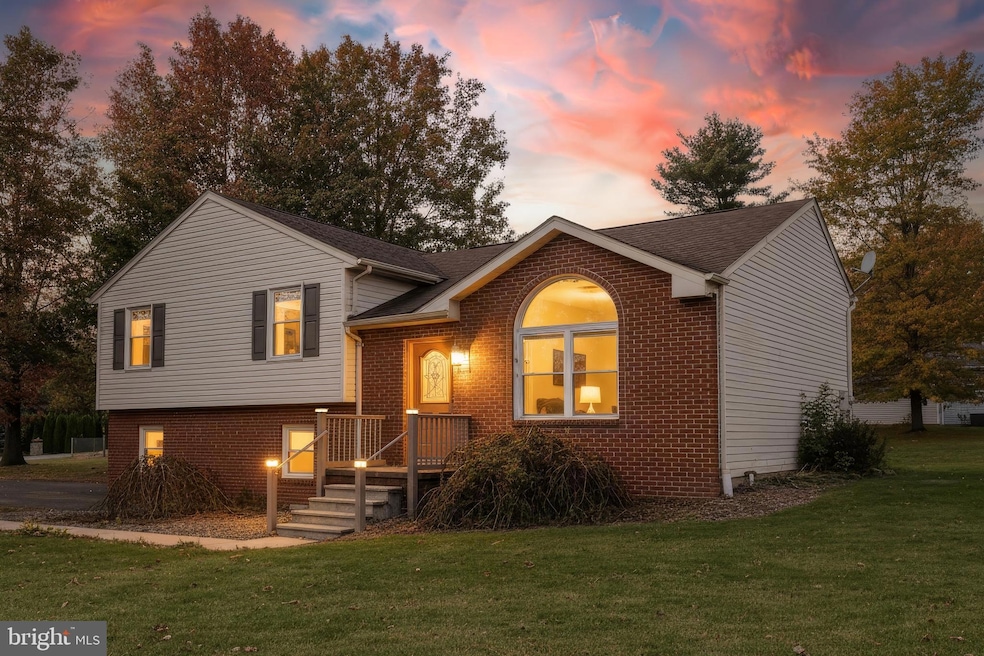 42 Pemberton Dr unit 208, East Berlin, PA 17316 - photo 1