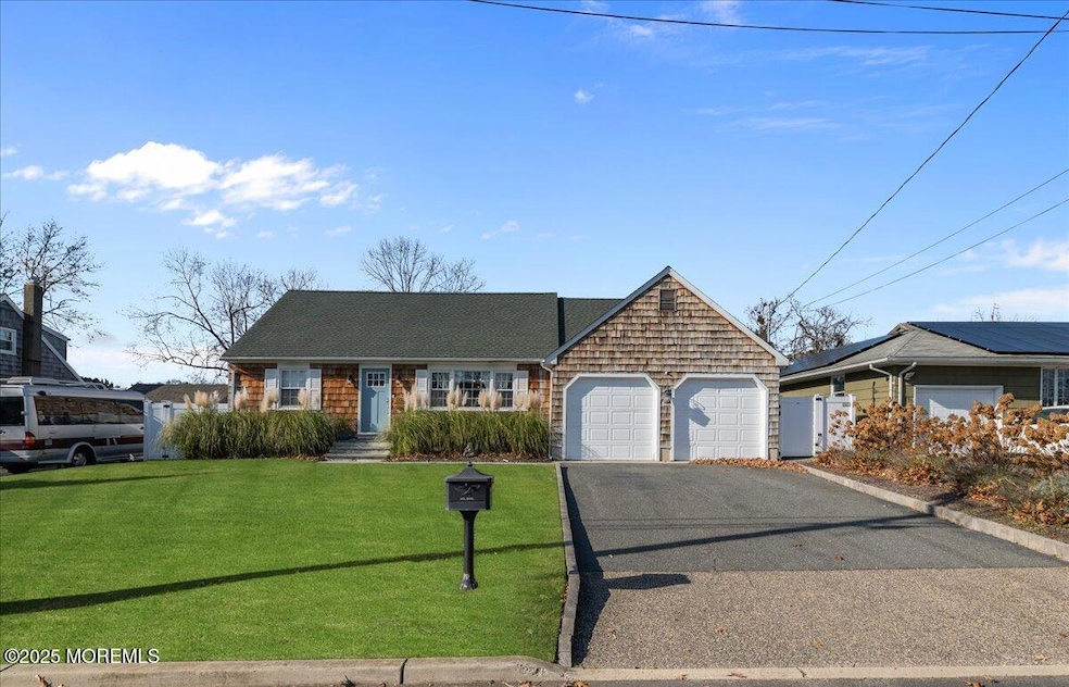 525 Riverwood Ave, Point Pleasant Boro, NJ 08742 - photo 1