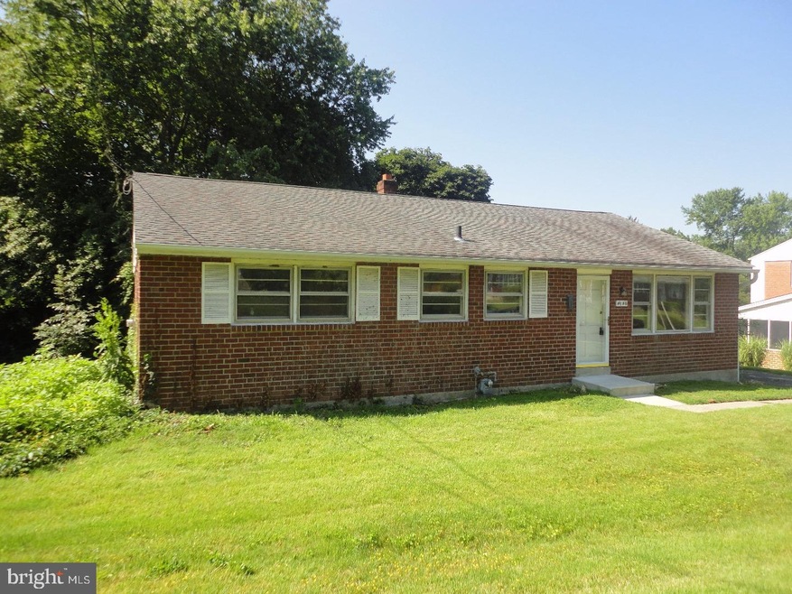 4946 Jackson Dr, Brookhaven, PA 19015 - photo 1