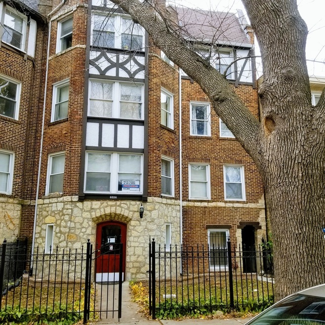 6326 N Mozart St, Chicago, IL 60659 - photo 1