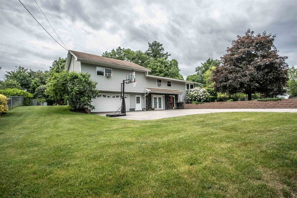 7 Castle Dr, Hooksett, NH 03106 - photo 1