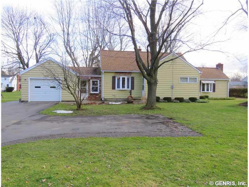 Exterior Front WELCOME to 1076 Webster Road!