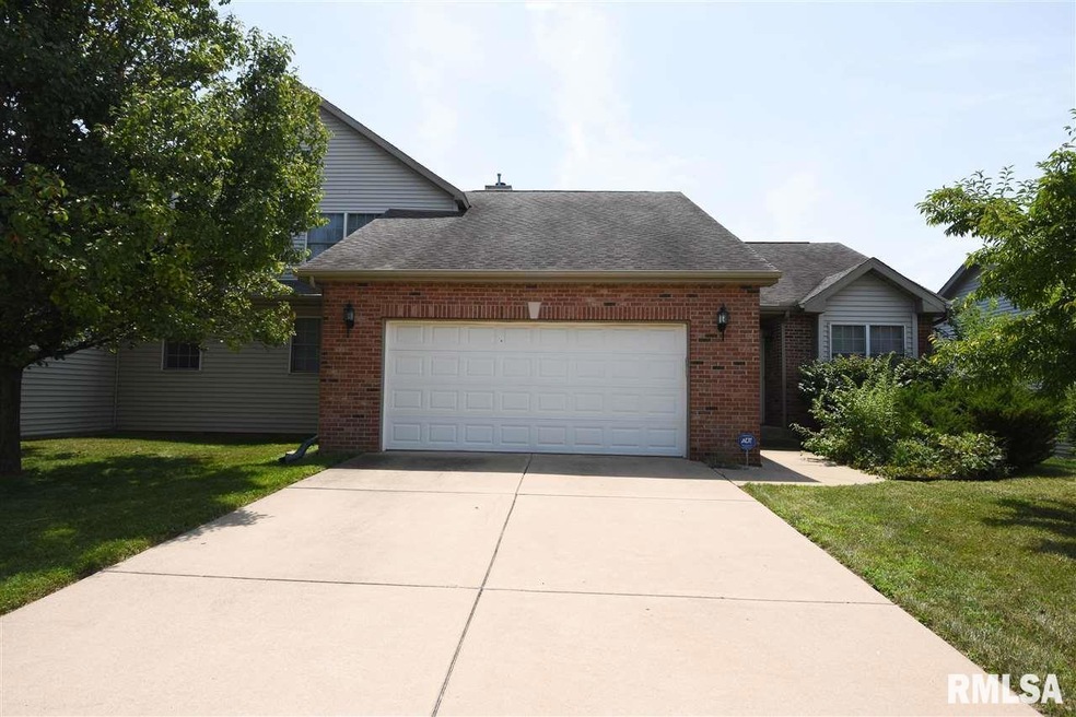 4620 N Weaverridge Blvd, Peoria, IL 61615 - photo 1