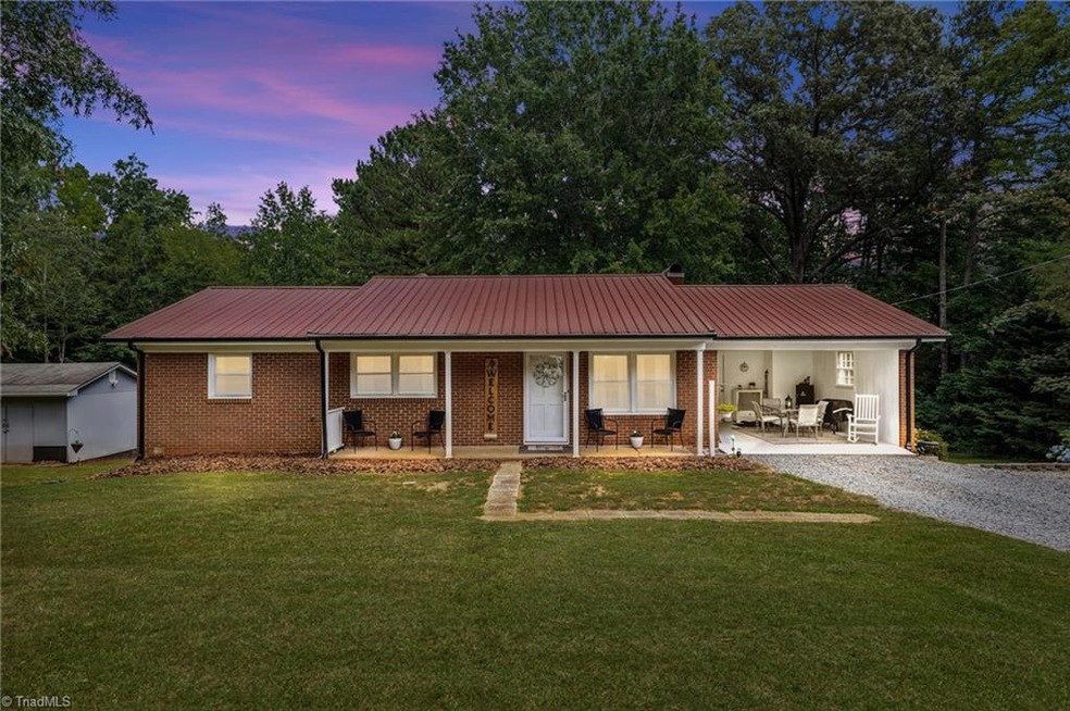 1175 Pine Hill Rd, Asheboro, NC 27205 - photo 1