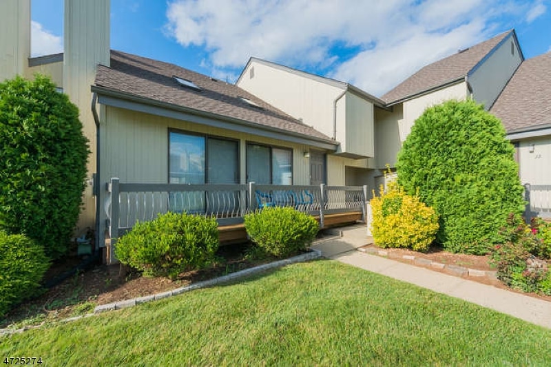 13 Sherborne St, Somerset, NJ 08873 - photo 1