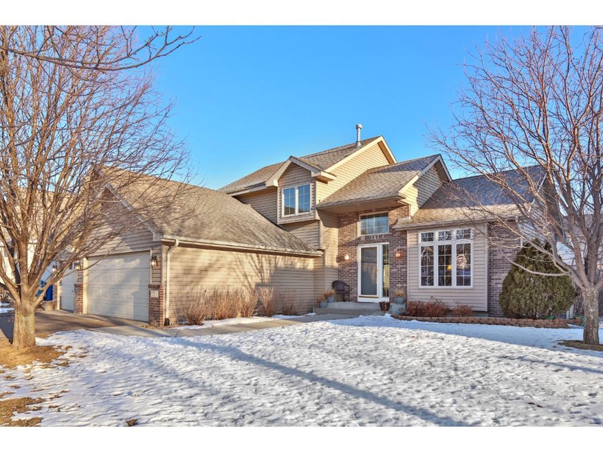 Welcoming curb appeal boasts maintenance free sidi