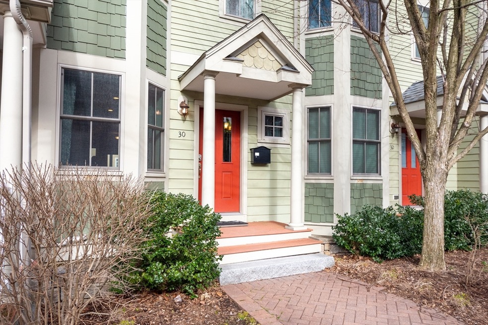 30 Weston Ave unit 11, Somerville, MA 02144 - photo 1