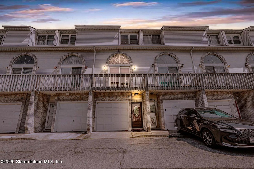 Sold $625,000 • Co-Listing Agent