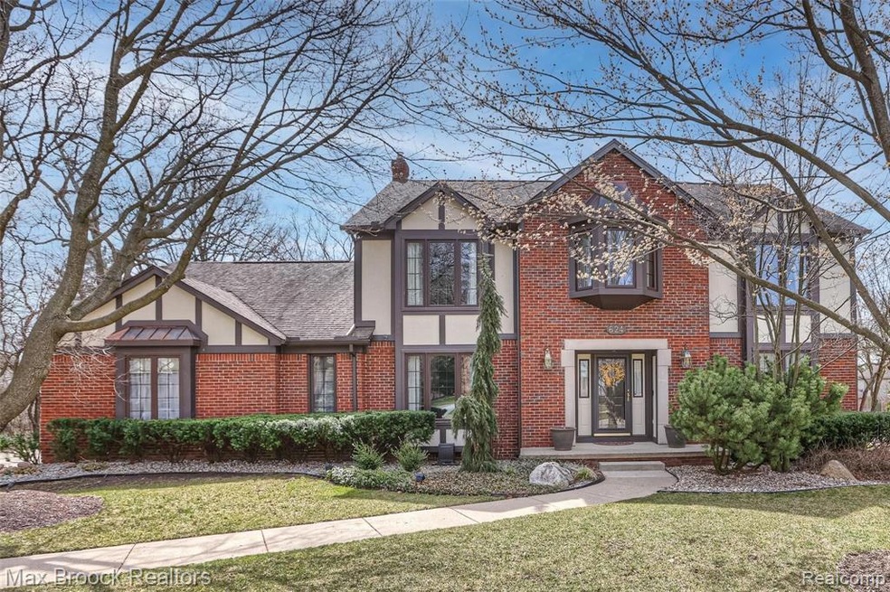 624 Foxhall Rd, Bloomfield Hills, MI 48304 - photo 1