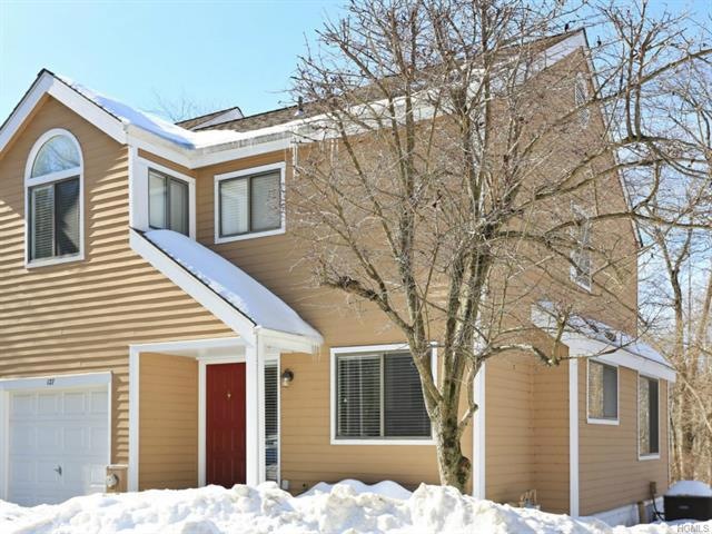 127 Stone Bridge Square unit 127, Chappaqua, NY 10514 - photo 1