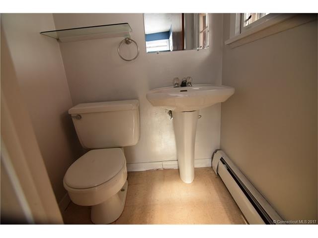 73 Elmridge Rd, Pawcatuck, CT 06379 - photo 1