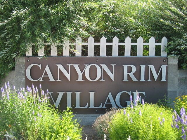 538 NW Rimrock Ct, Redmond, OR 97756 - photo 1