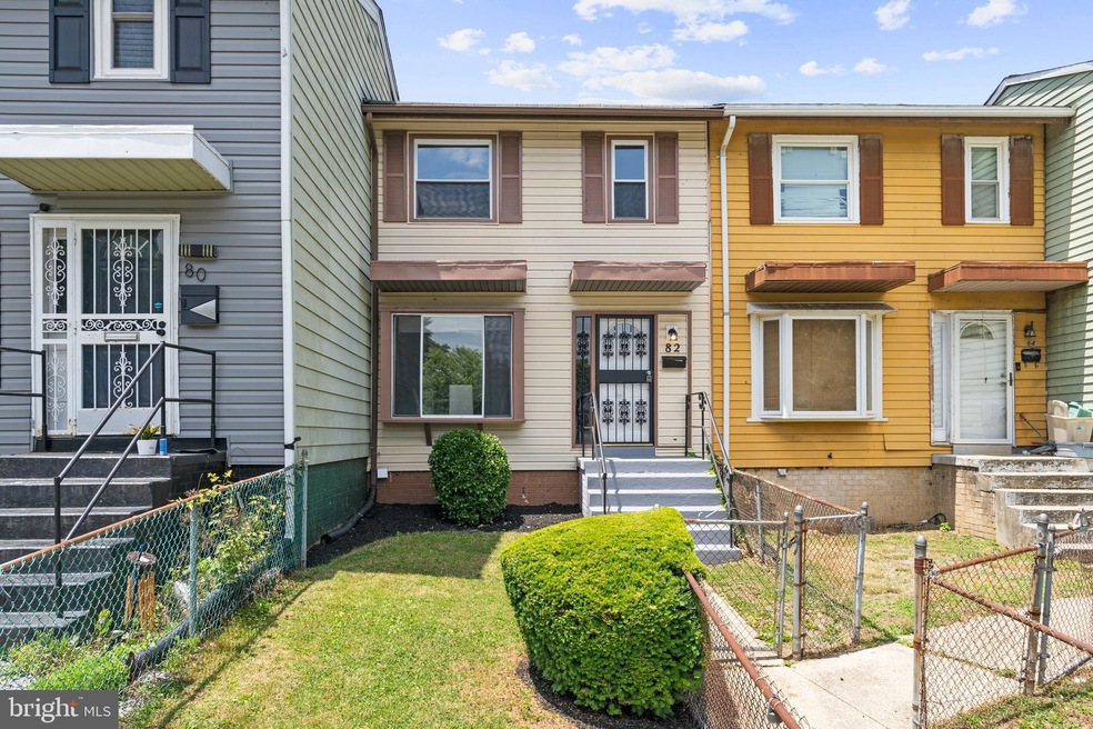 82 Daimler Dr unit 92, Capitol Heights, MD 20743 - photo 1