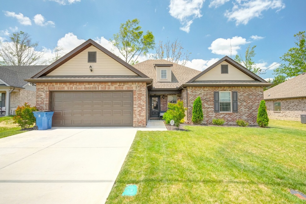 505 Preserve Cir, Manchester, TN 37355 - photo 1