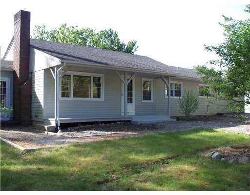 34 Reynolds Rd, Chepachet, RI 02814 - photo 1
