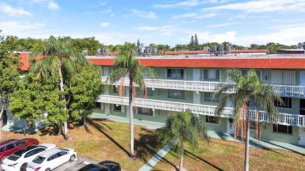 3100 Springdale Blvd unit 314, Palm Springs, FL 33461 - photo 1