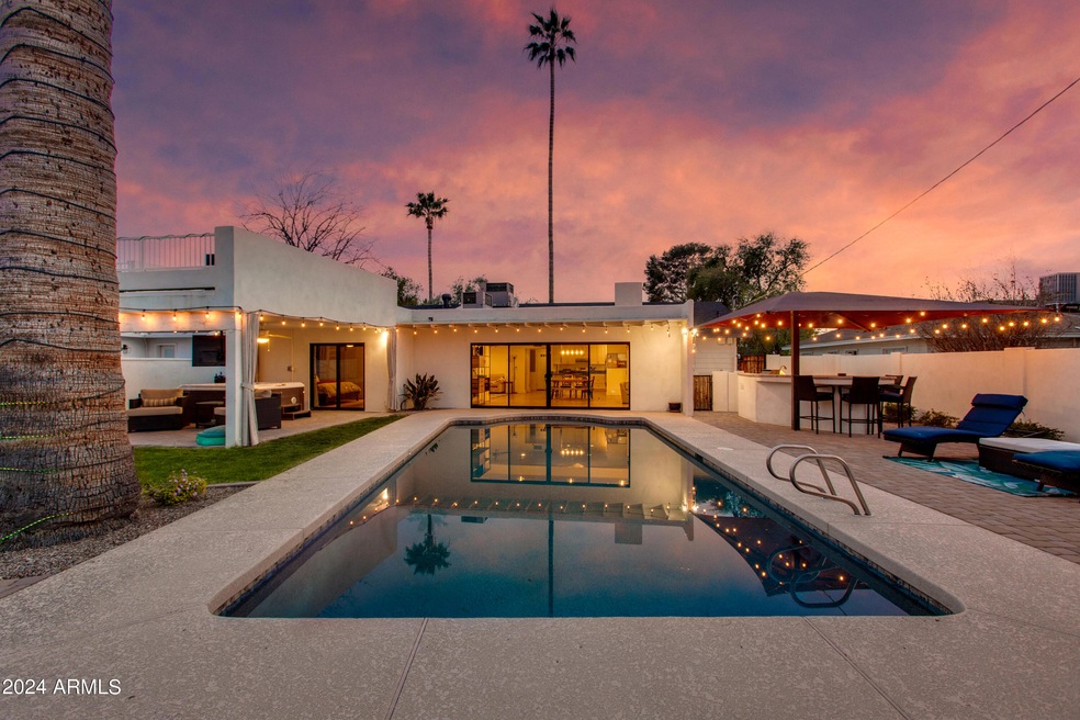 Entertainer's Backyard