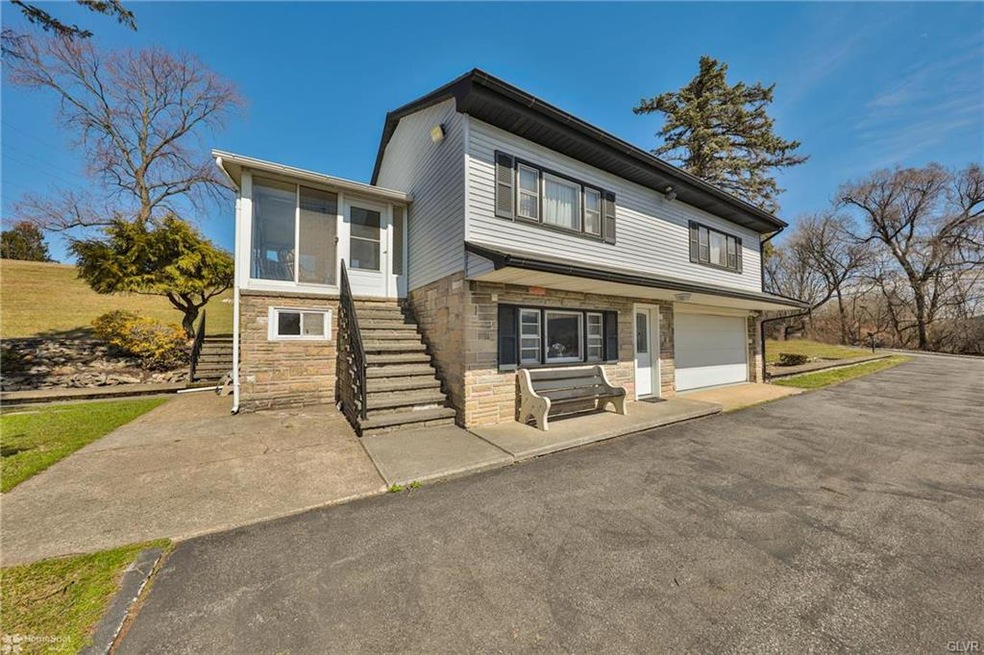 540 Chestnut St, Freemansburg, PA 18017 - photo 1