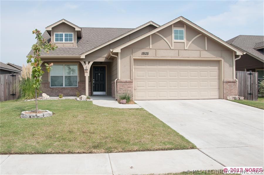 Welcome to 15125 E. 108th St. in Owasso's Lake Val