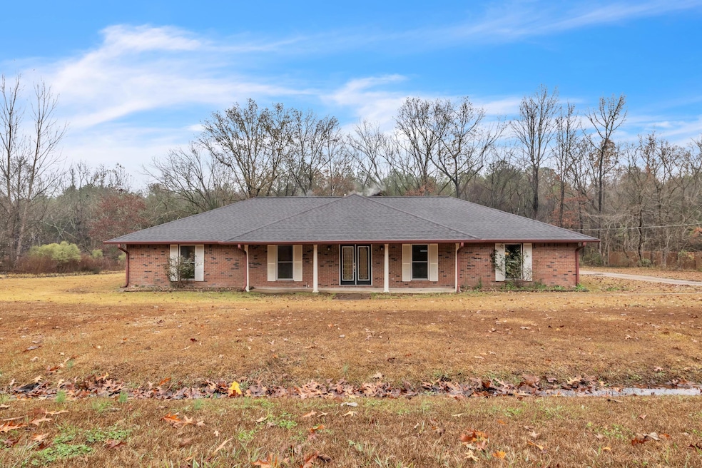 1194 Bob White Dr, Starkville, MS 39759 - photo 1
