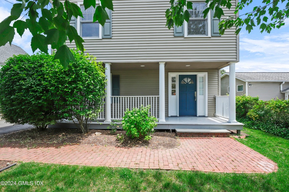 25 Spezzano Dr, Riverside, CT 06878 - photo 1