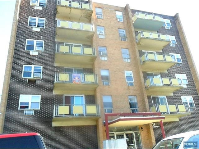 111 Chestnut St unit E2, Rutherford, NJ 07070 - photo 1