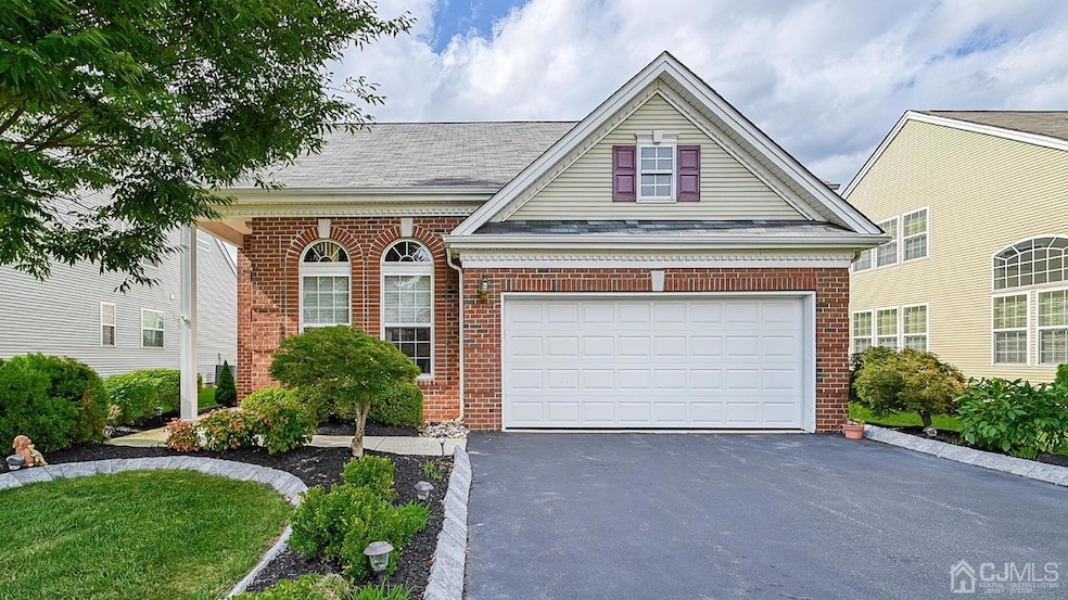 5 Bloomfield Ct, Dayton, NJ 08810 - photo 1