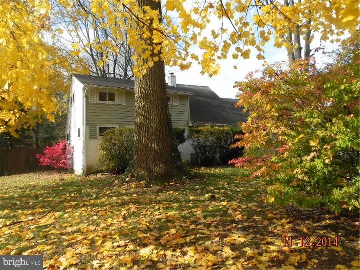 12 Devonwood Rd, Wayne, PA 19087 - photo 1