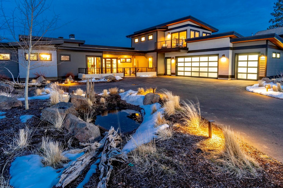 61480 Weinhard Ct, Bend, OR 97702 - photo 1