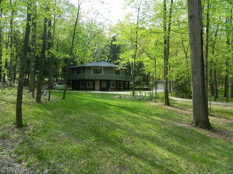 400 Lincoln Lake Ave NE, Lowell, MI 49331 - photo 1