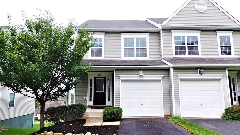 1004 Highview Ct, Temple, PA 19560 - photo 1