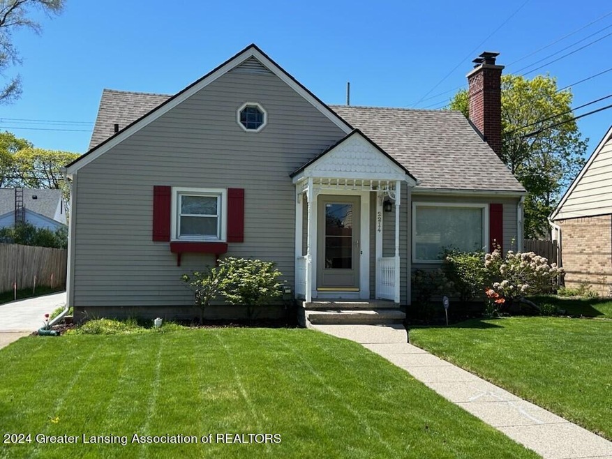 2214 Fairfax Rd, Lansing, MI 48910 - photo 1