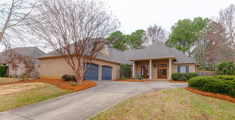 Welcome to 1631 Baywood Dr!