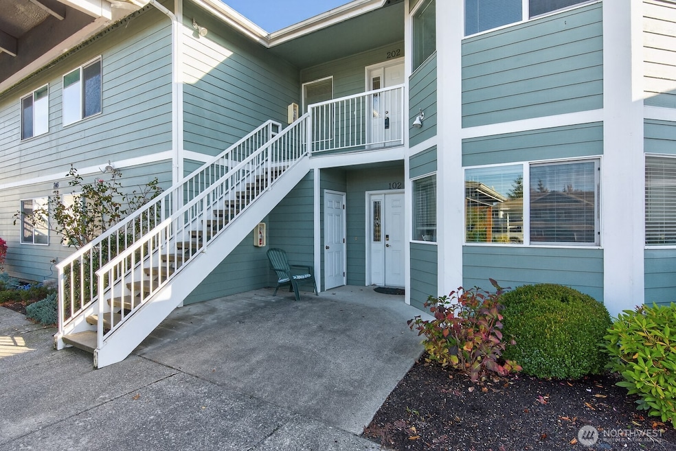 246 Prince Ave unit 202, Bellingham, WA 98226 - photo 1