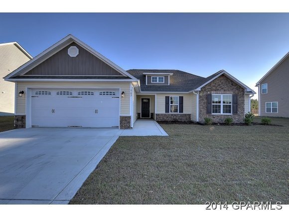 413 Windmill Dr, Winterville, NC 28590 - photo 1