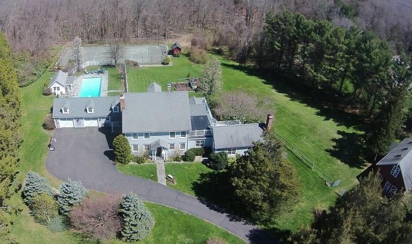 422 Morehouse Rd, Easton, CT 06612 - photo 1