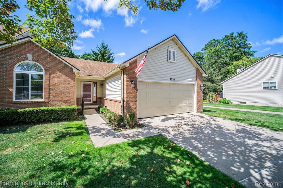 9024 Pine Cove Dr, Whitmore Lake, MI 48189 - photo 1