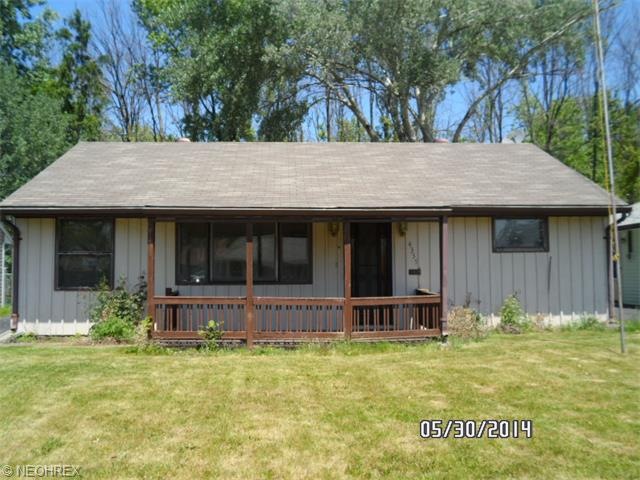 4335 Belle Ave, Sheffield Lake, OH 44054 - photo 1